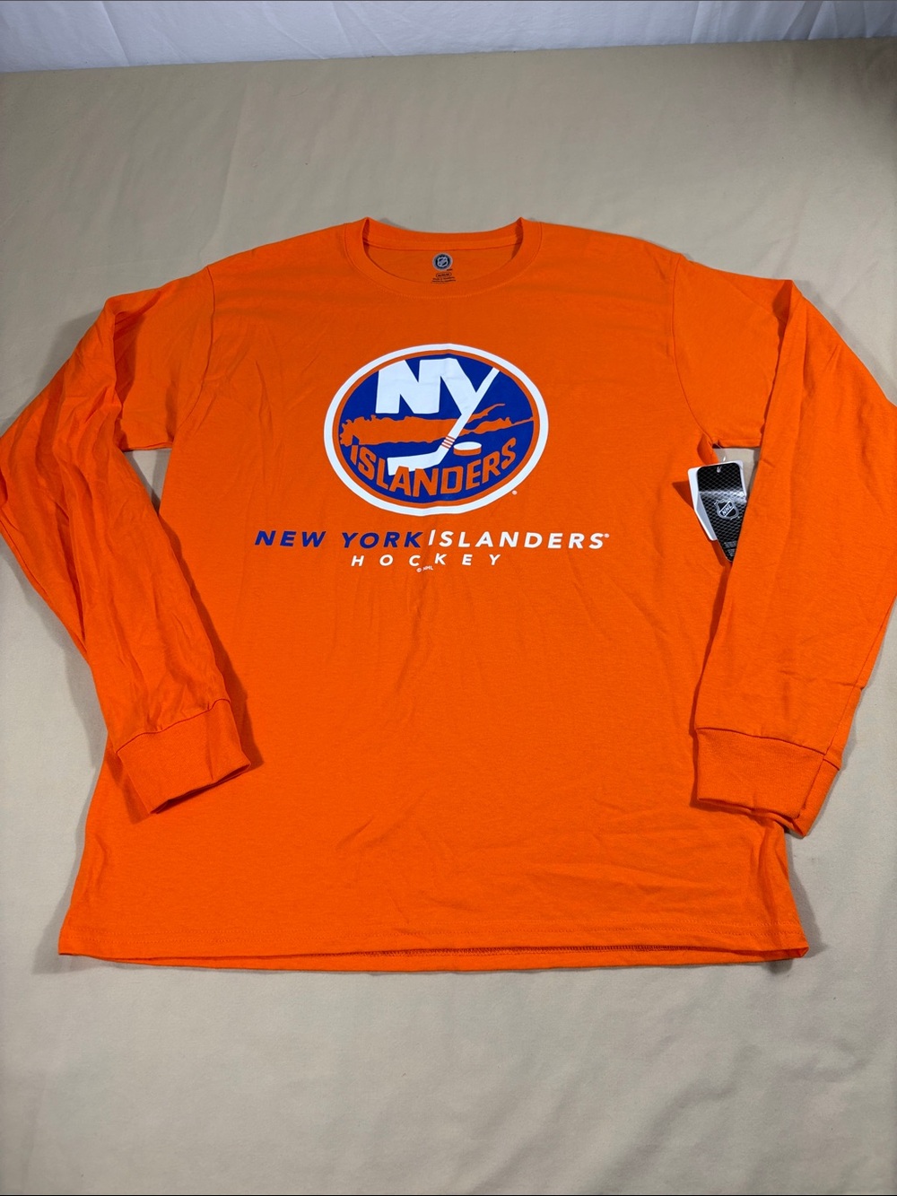 New York Islanders NHL Orange Long Sleeve Graphic Tee Shirt Men's Medium NWT